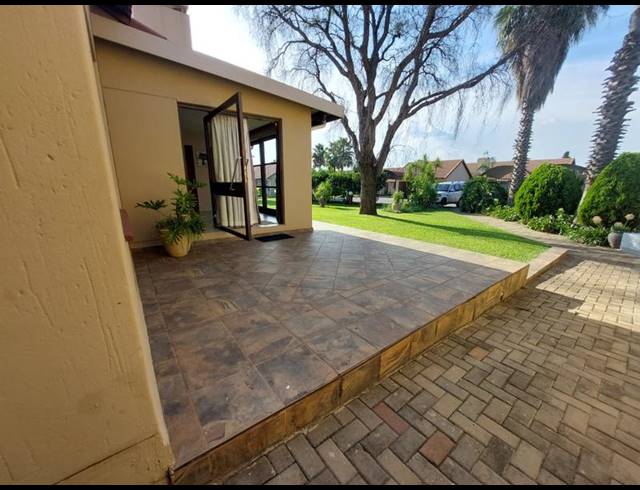 2 BEDROOM PROPERTY TO RENT IN VAALPARK